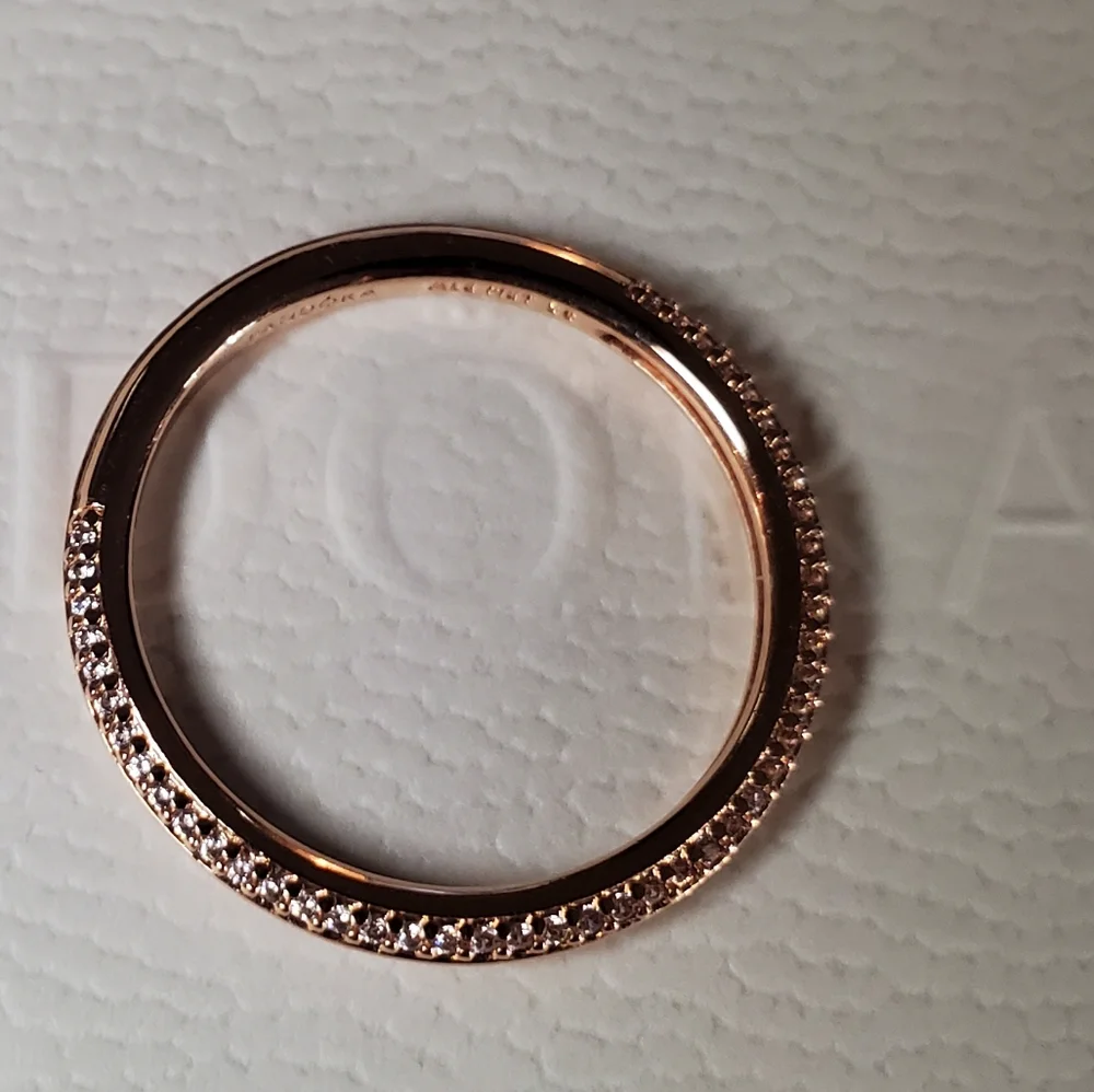elegant pandora