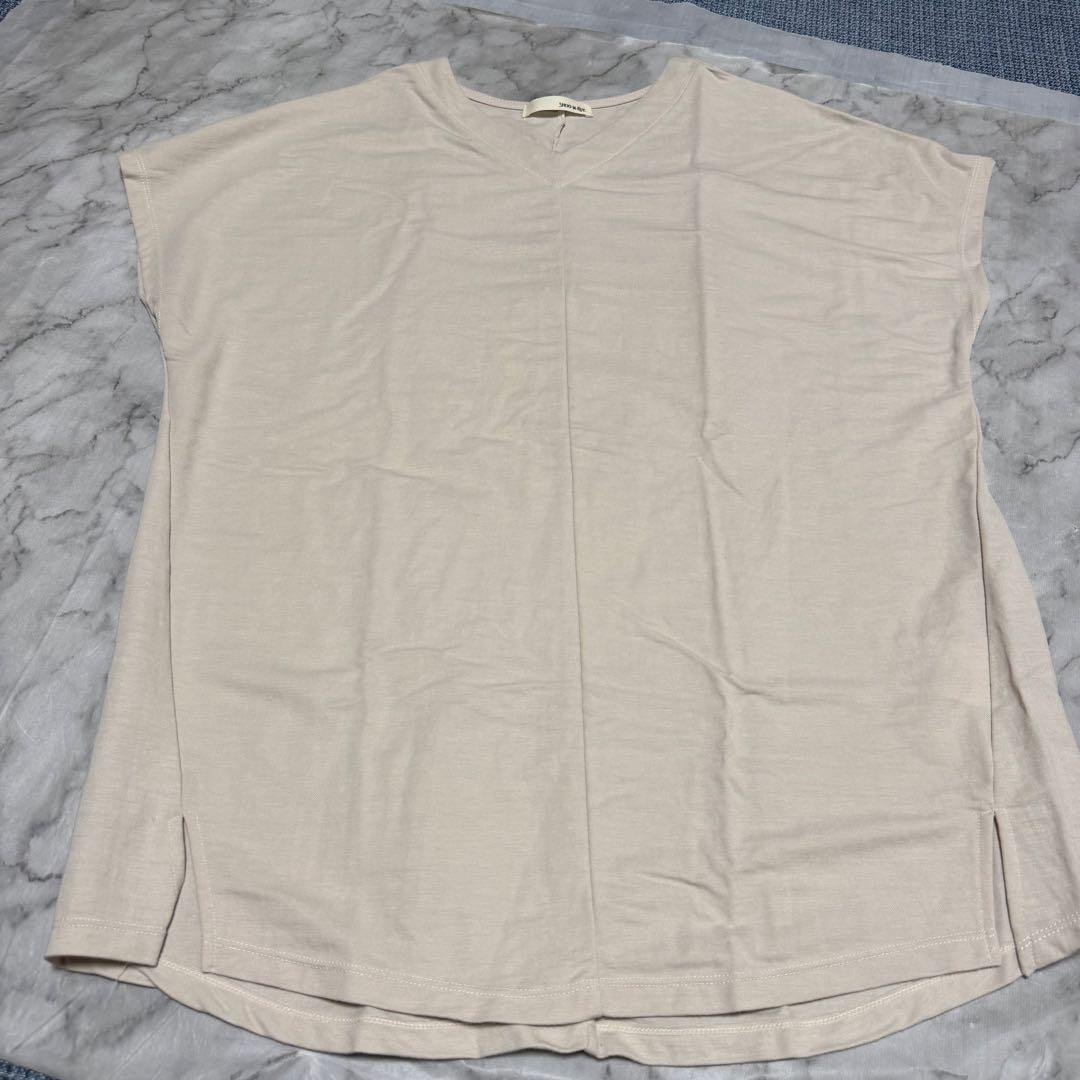Beige V-neck Sleeveless Tunic Top M